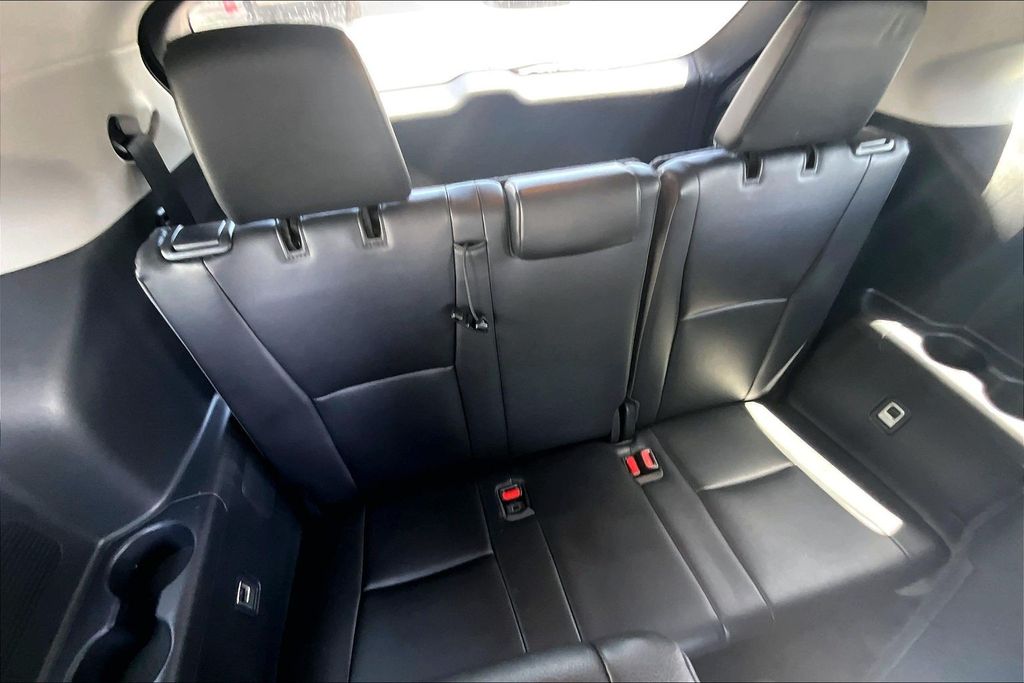 2023 Toyota Highlander XLE - Photo 26