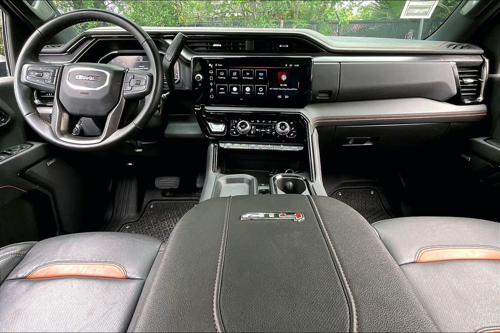 2024 GMC Sierra 2500HD AT4 - Photo 8