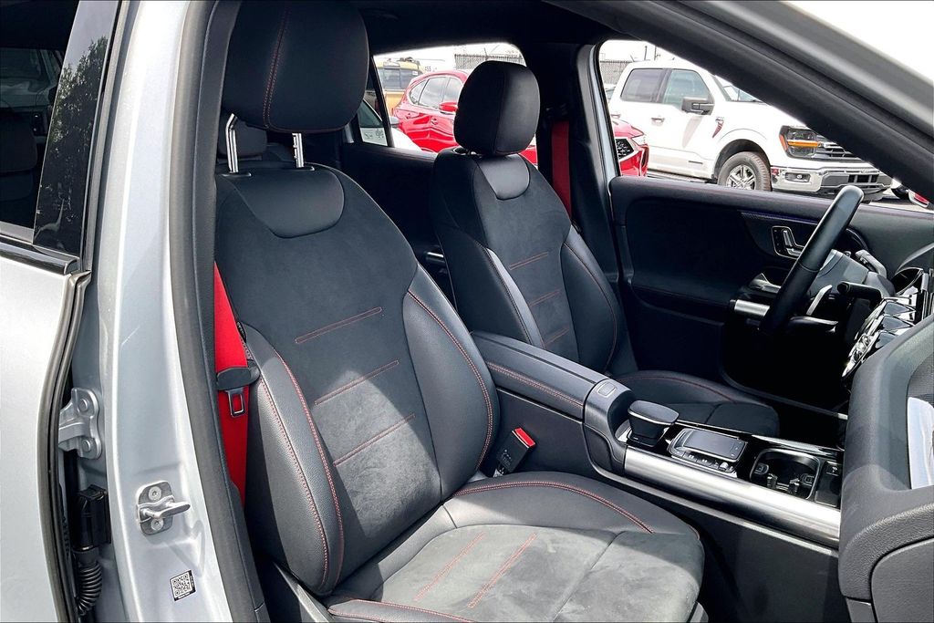 2023 Mercedes-Benz GLA Base - Photo 27