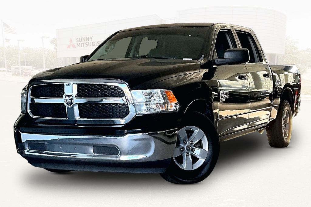 2021 RAM 1500 Classic SLT Crew Cab 5'7's photo