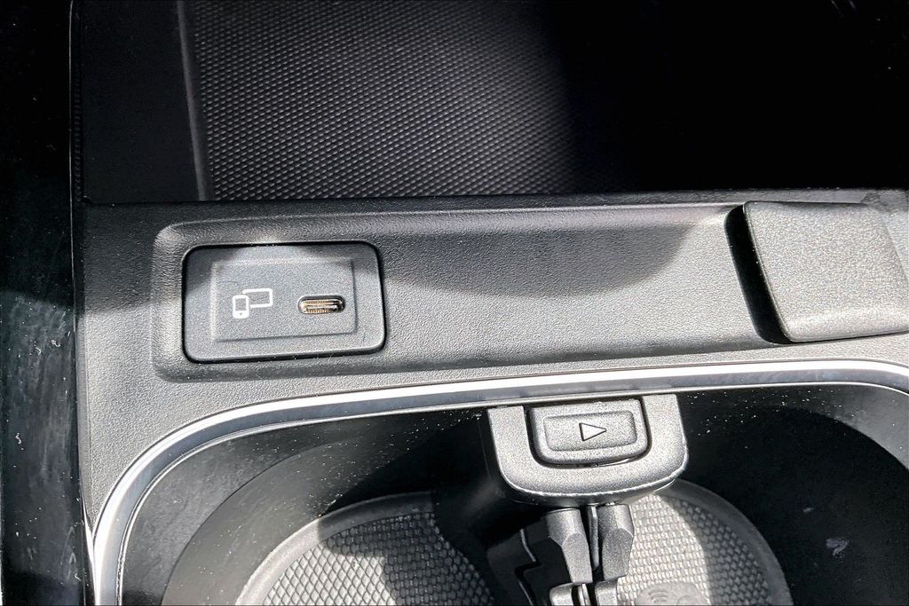 2023 Mercedes-Benz GLA Base - Photo 14