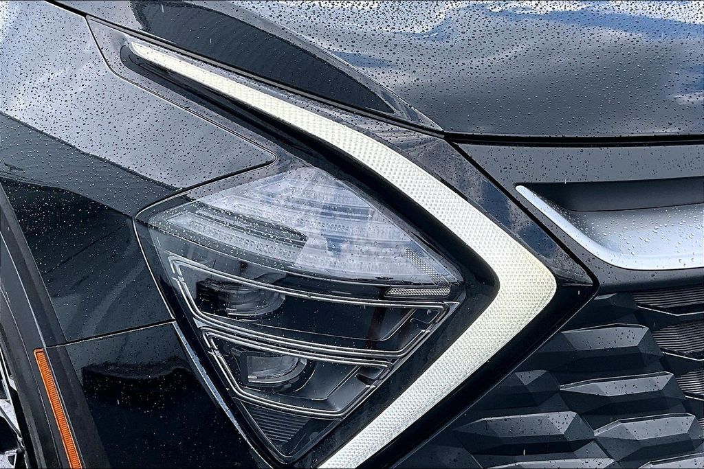 2025 Kia Sportage LX - Photo 29