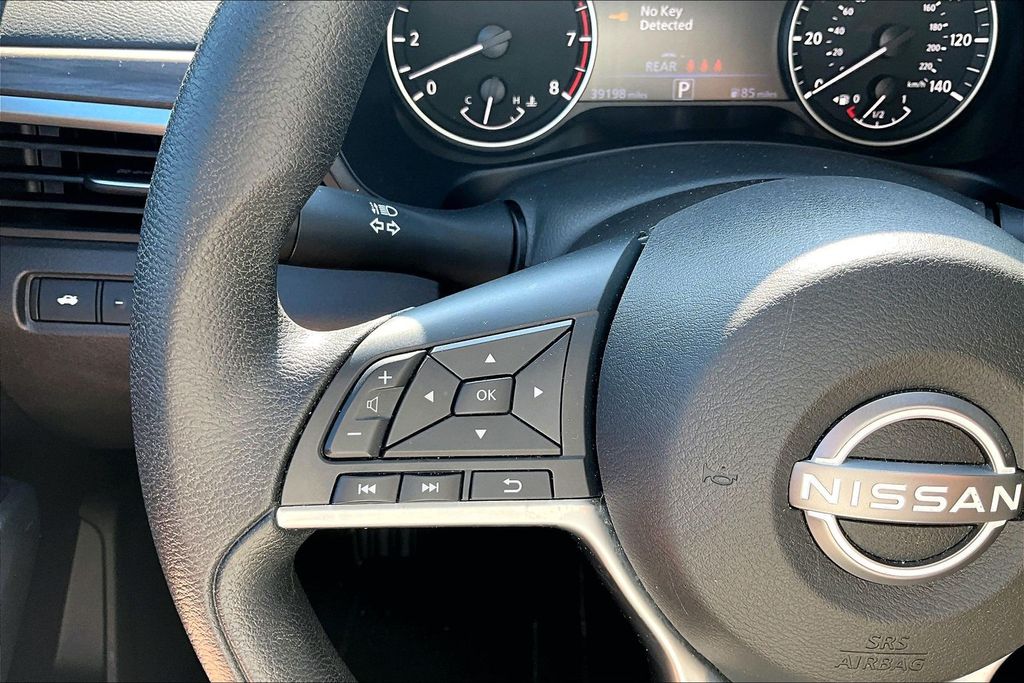 2025 Nissan Altima SV - Photo 11
