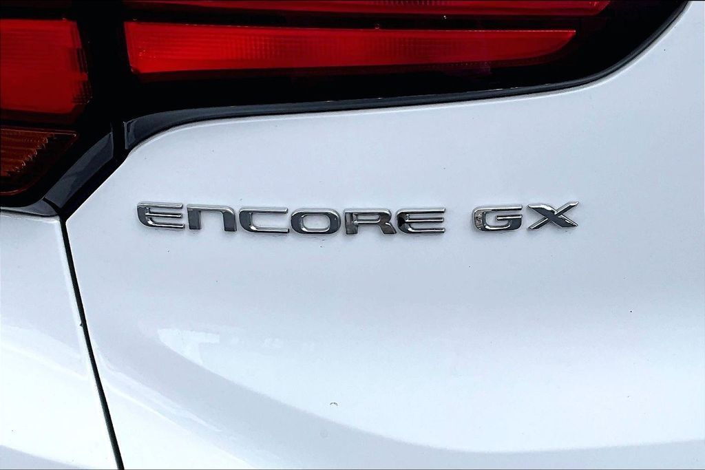 2025 Buick Encore GX Preferred - Photo 24