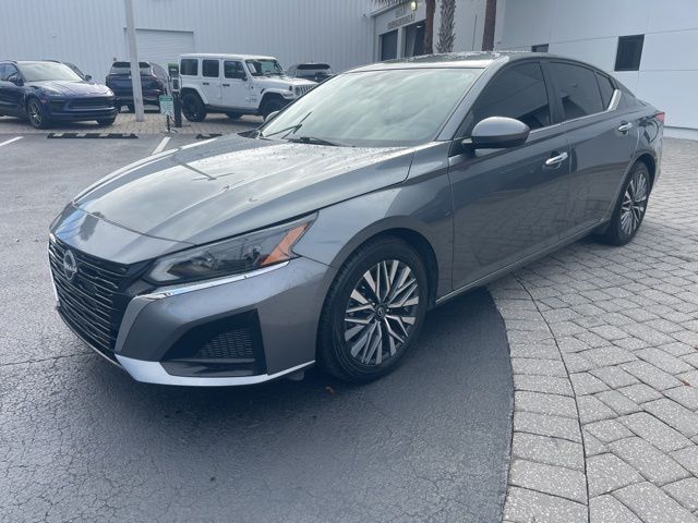 2023 Nissan Altima SV