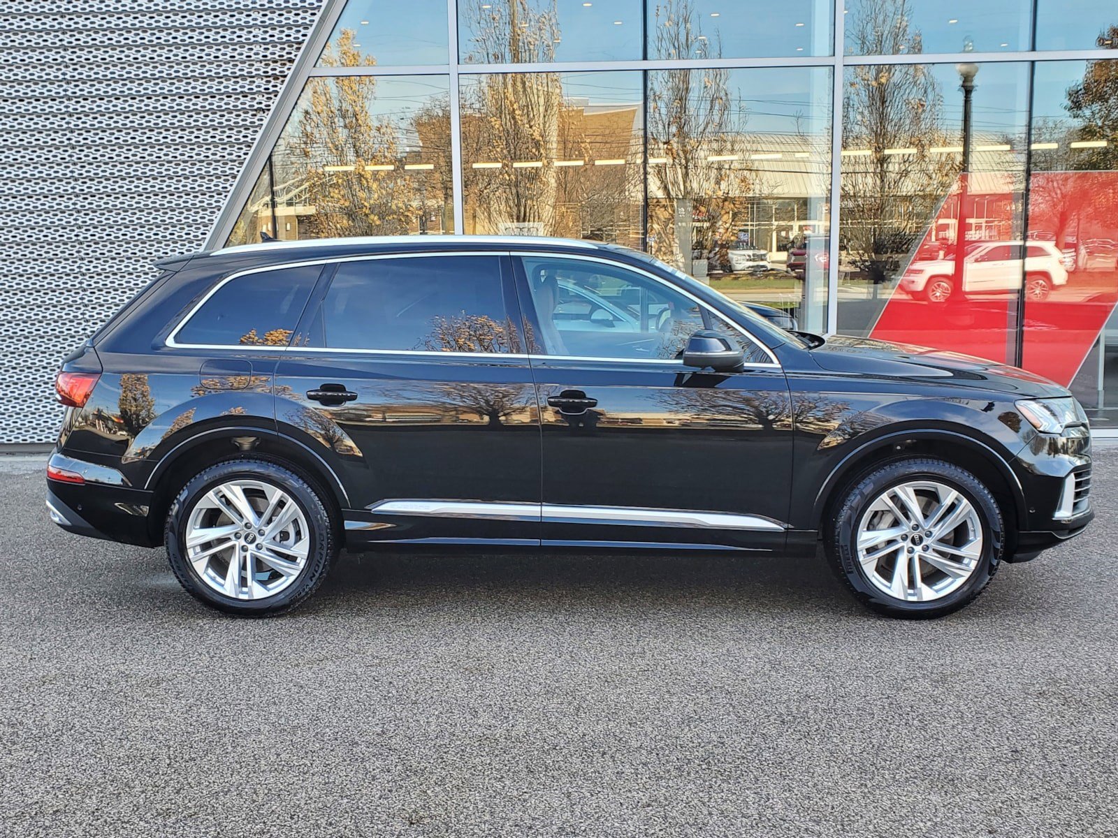 Used 2023 Audi Q7 For Sale at Audi Middleburg Heights | VIN  