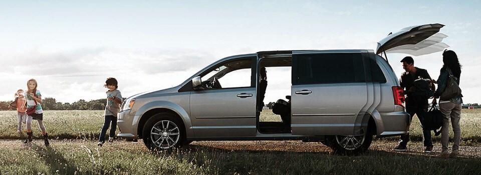 2017 Dodge Grand Caravan Available in McHenry, IL