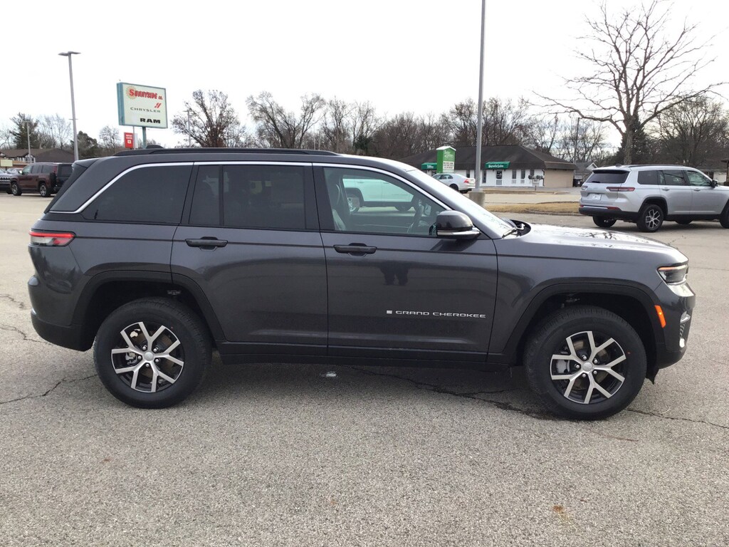 New 2025 Jeep Grand Cherokee Limited 4x4 Sport Utility in Baltic Gray For Sale in McHenry, IL