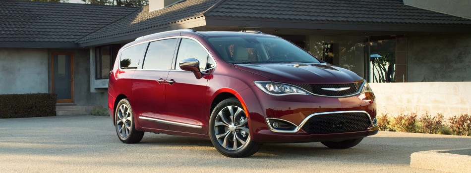 2017 Chrysler Pacifica Exterior View