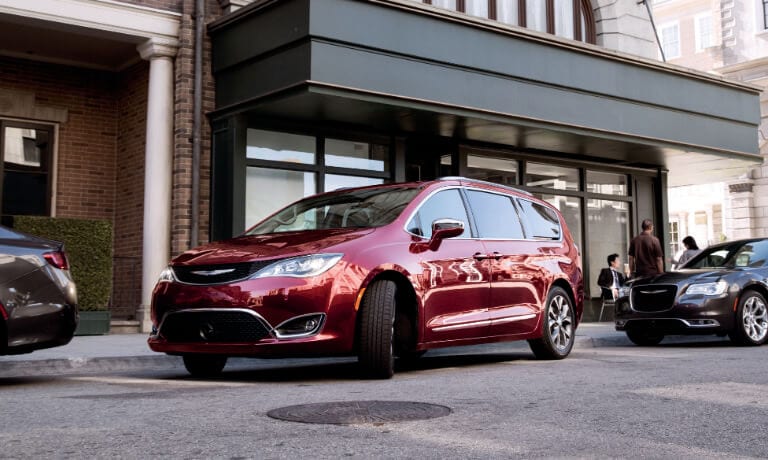 2019 Chrysler Pacifica pulling way from curb