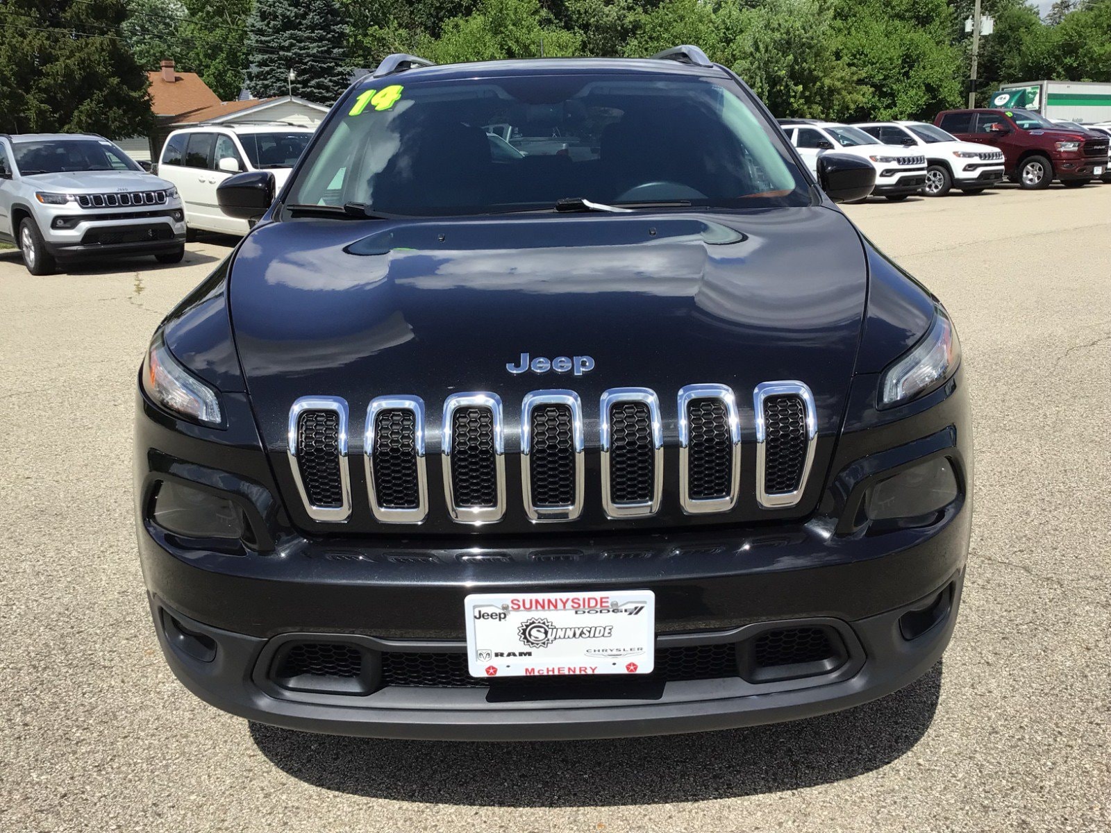 Used 2014 Jeep Cherokee Latitude with VIN 1C4PJMCS2EW128275 for sale in McHenry, IL
