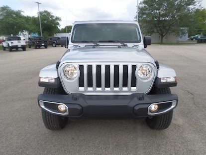 New 2022 Jeep Wrangler Unlimited Sahara 4x4 Sport Utility in Silver Zynith  For Sale in McHenry, IL | Stock #: 2153