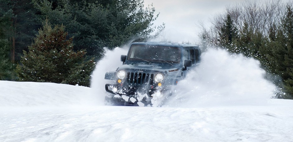 2017 Jeep Wrangler Unlimited Driving in Snow