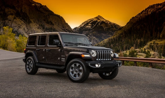 Jeep Towing Capacity | How Much Can It Tow? (2021, 2020, 2019 models  available)