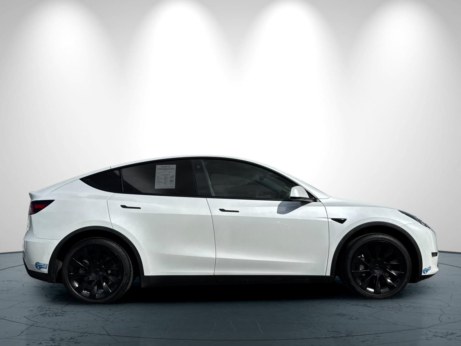 2021 Tesla Model Y Long Range photo 2