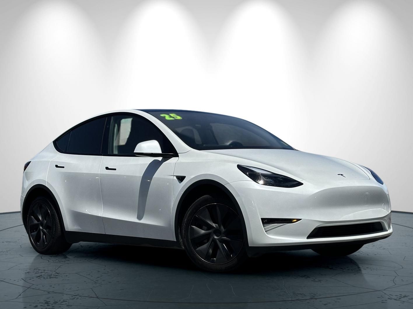 Used 2025 Tesla Model Y Long Range with VIN 7SAYGDEE5SF289068 for sale in Sunnyvale, CA