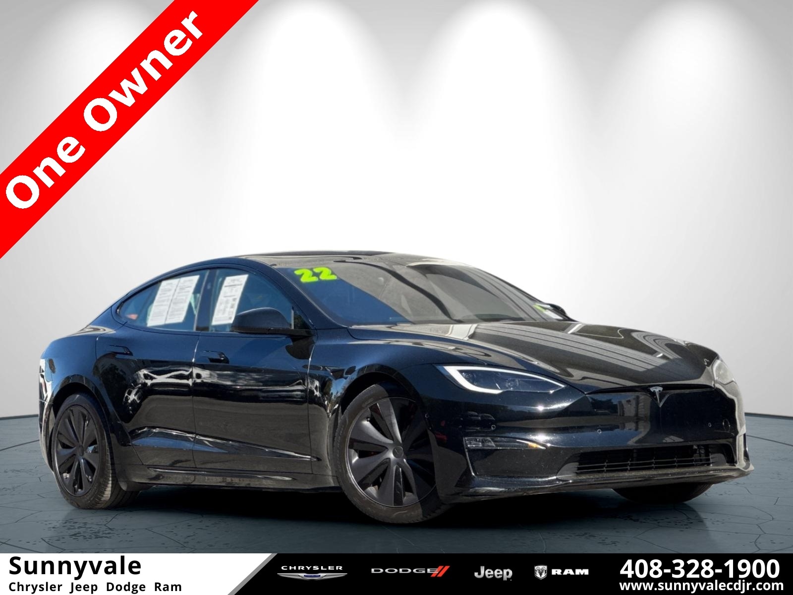2022 Tesla Model S Base's photo