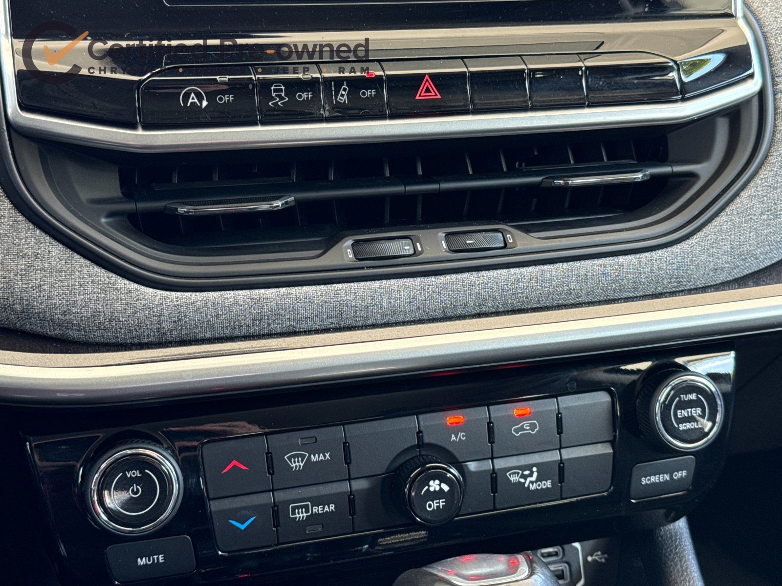 2022 Jeep Compass Latitude - Photo 20
