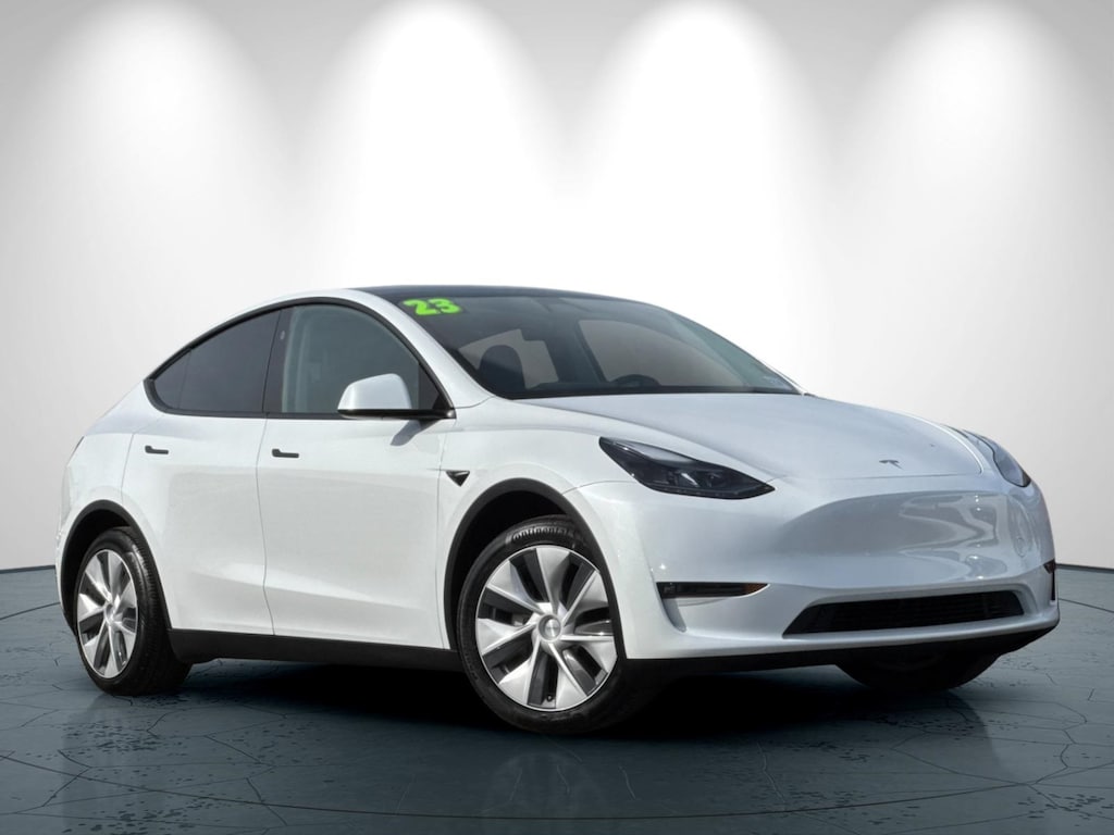 Used 2023 Tesla Model Y Standard Range SUV