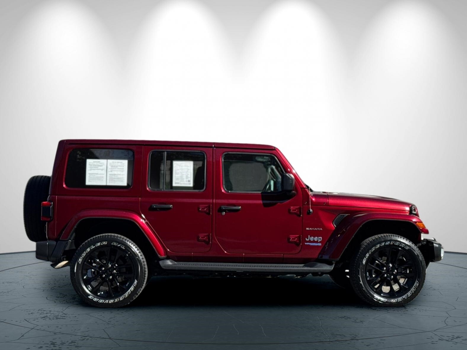 2021 Jeep Wrangler Unlimited Sahara 4xe photo 3