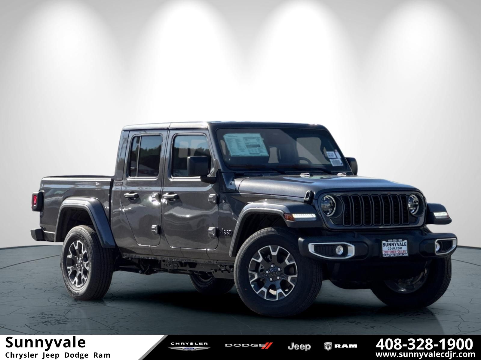 2026 Jeep Gladiator Sahara Auto's photo