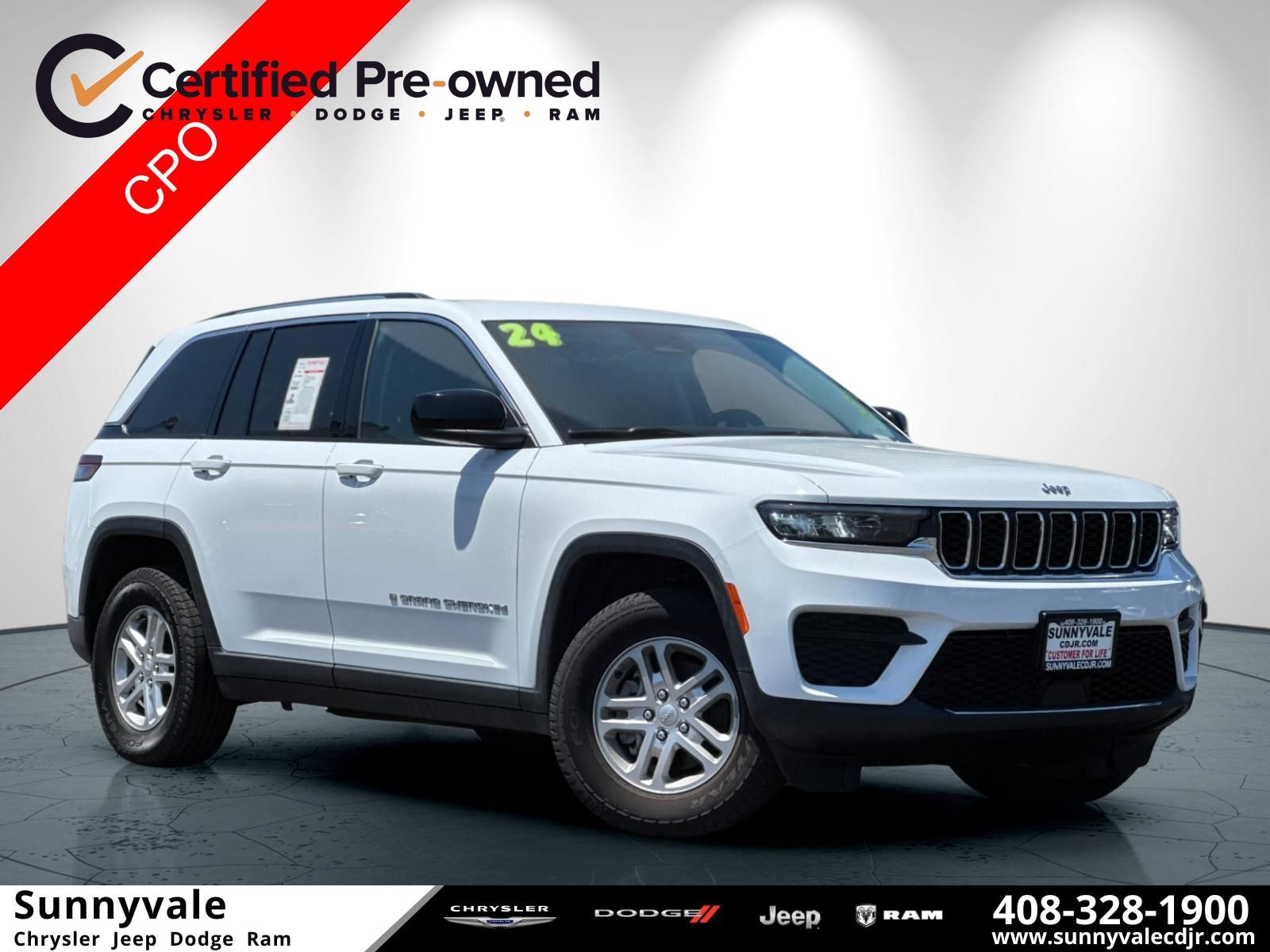 2024 Jeep Grand Cherokee Laredo photo 1