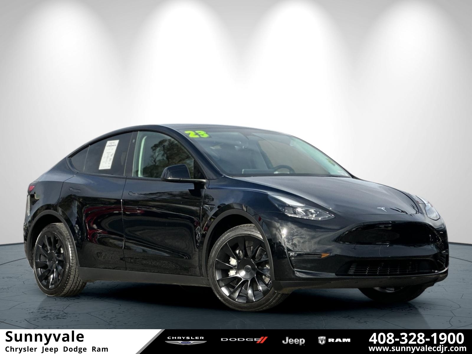2023 Tesla Model Y Long Range's photo