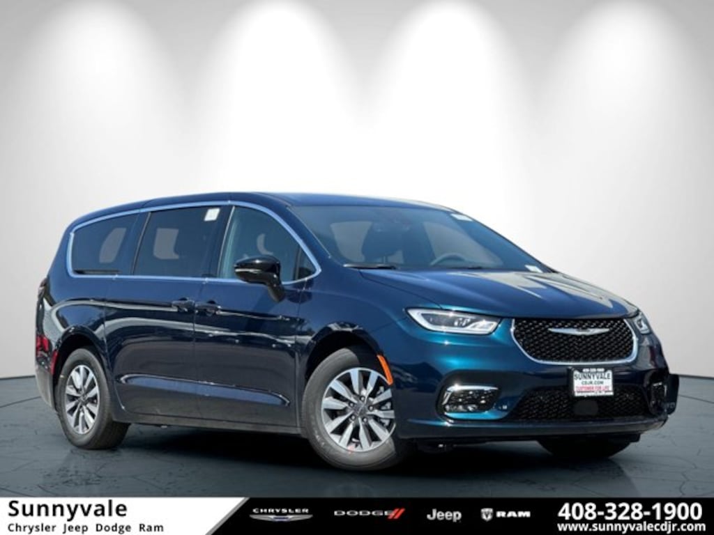 New 2025 Chrysler Pacifica Hybrid PACIFICA PLUG-IN HYBRID SELECT Passenger Van