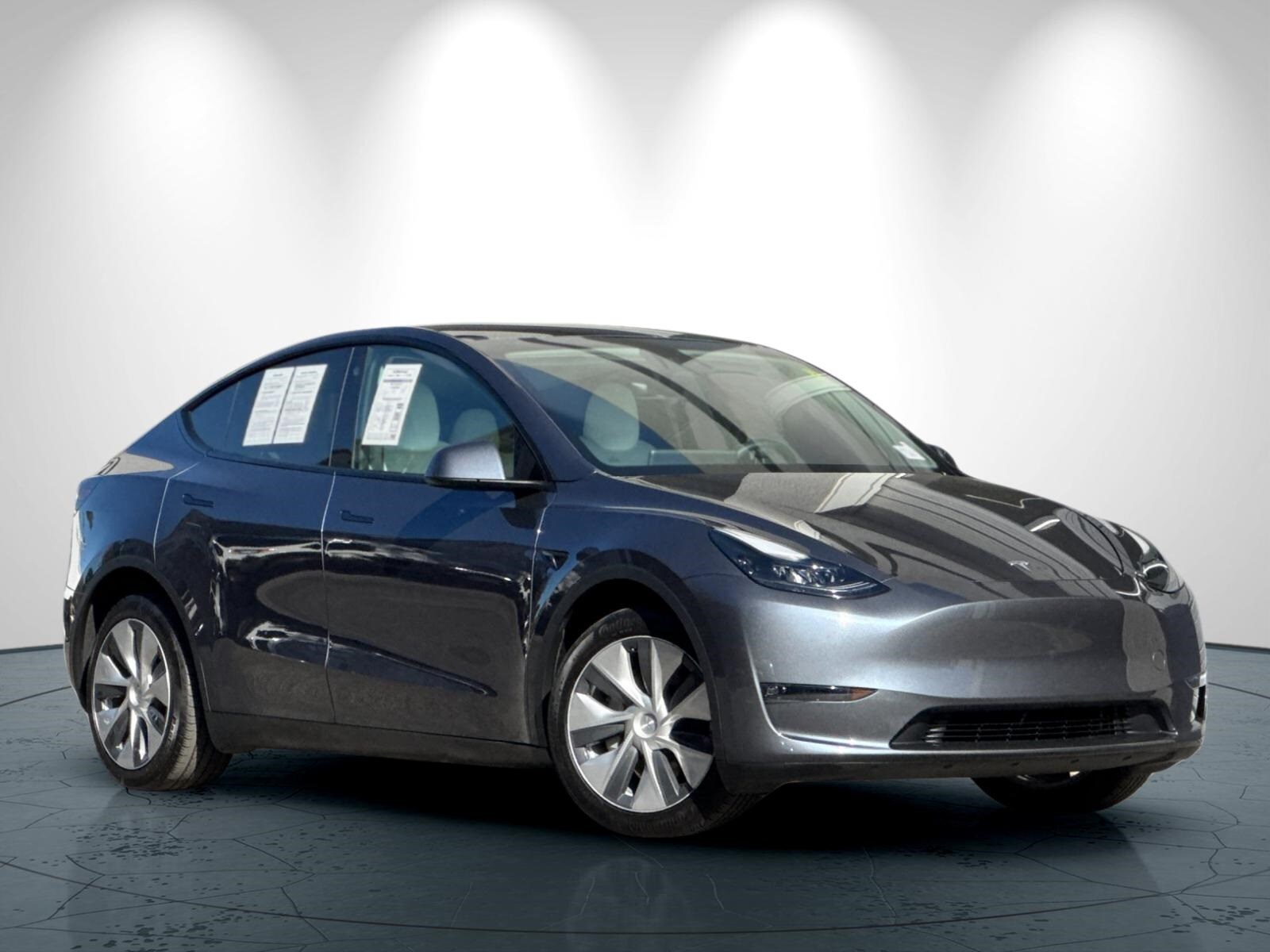 2023 Tesla Model Y Long Range photo 2