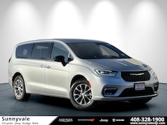 2026 Chrysler Pacifica SELECT AWD Passenger Van