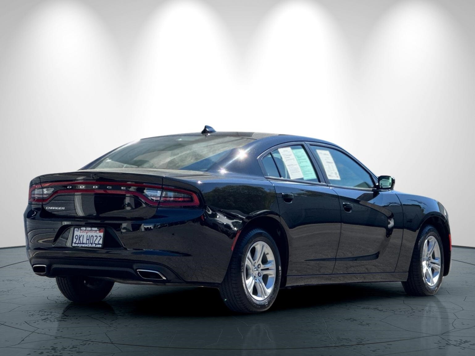 2023 Dodge Charger SXT photo 4