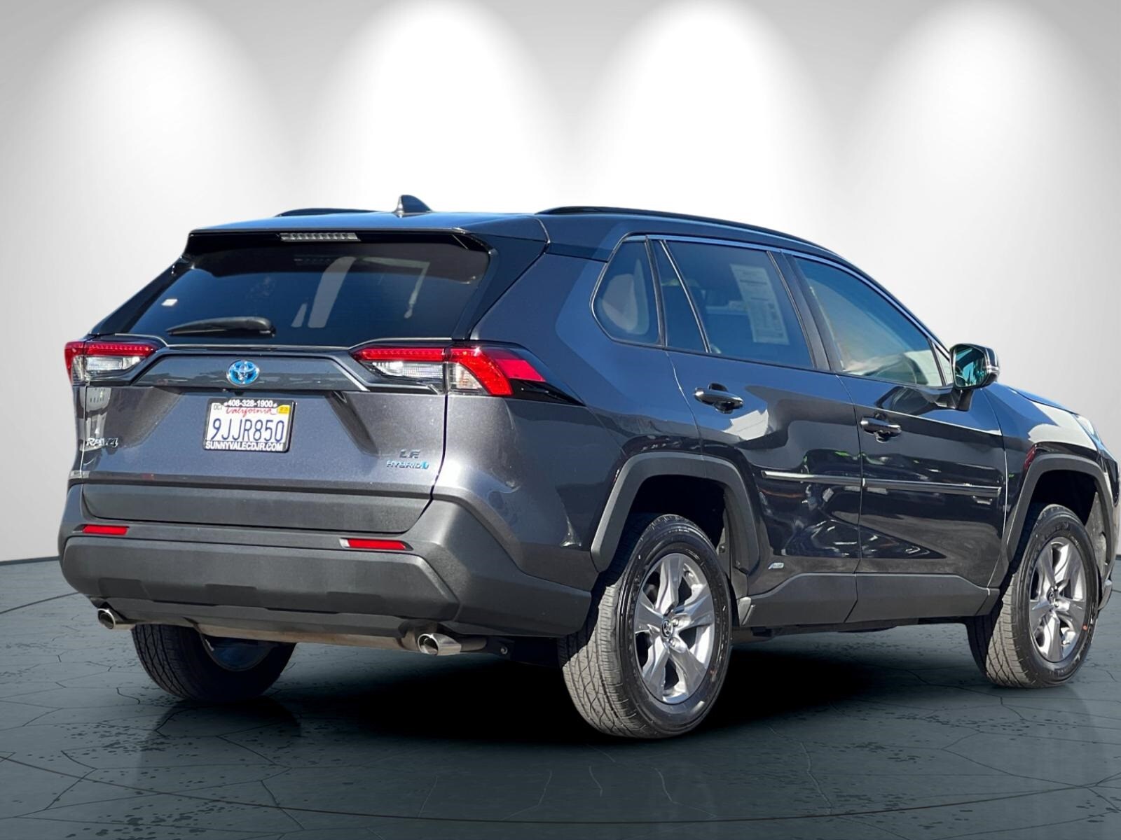 2023 Toyota RAV4 Hybrid LE photo 4