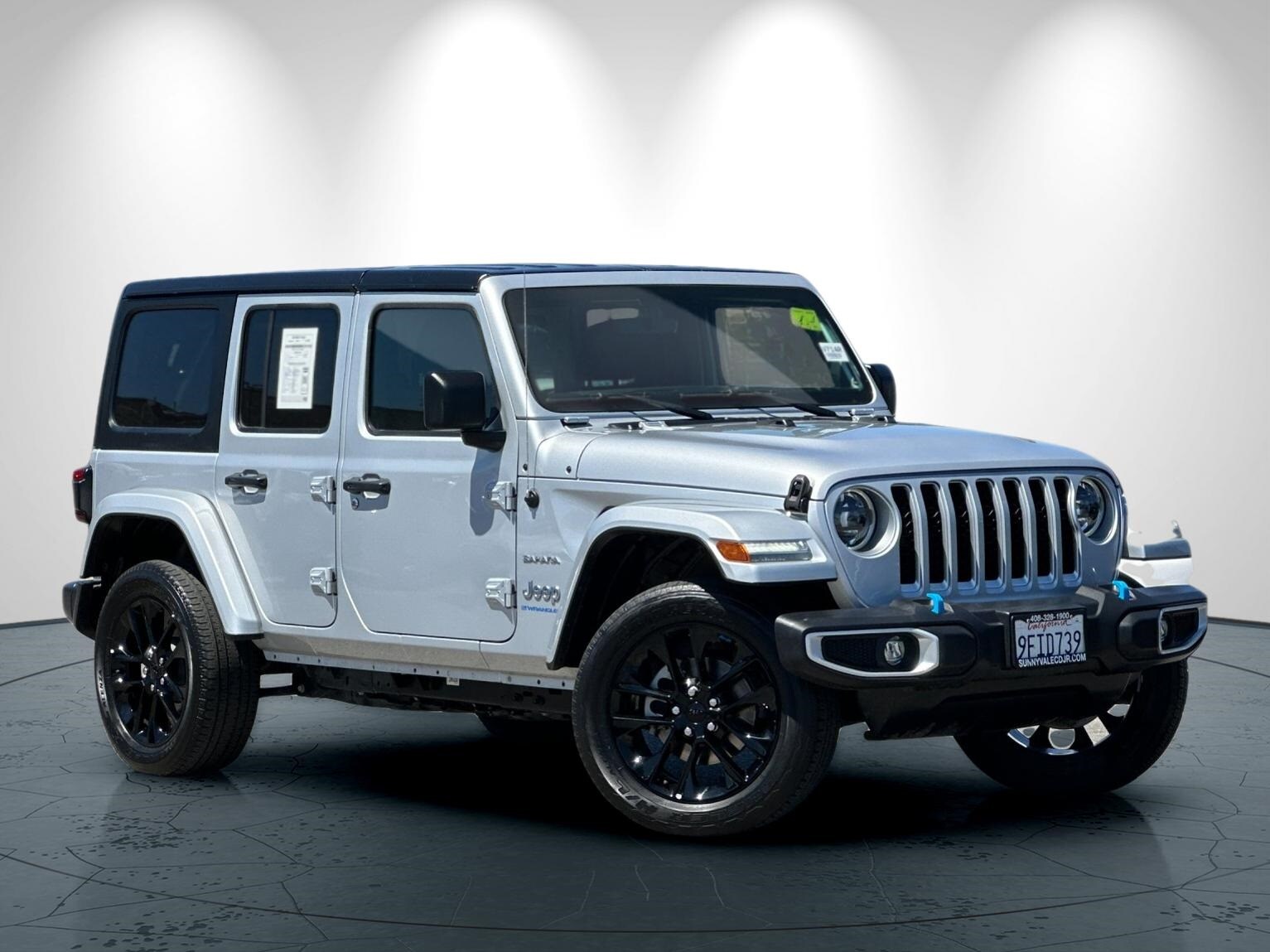 2023 Jeep Wrangler Sahara 4xe photo 2
