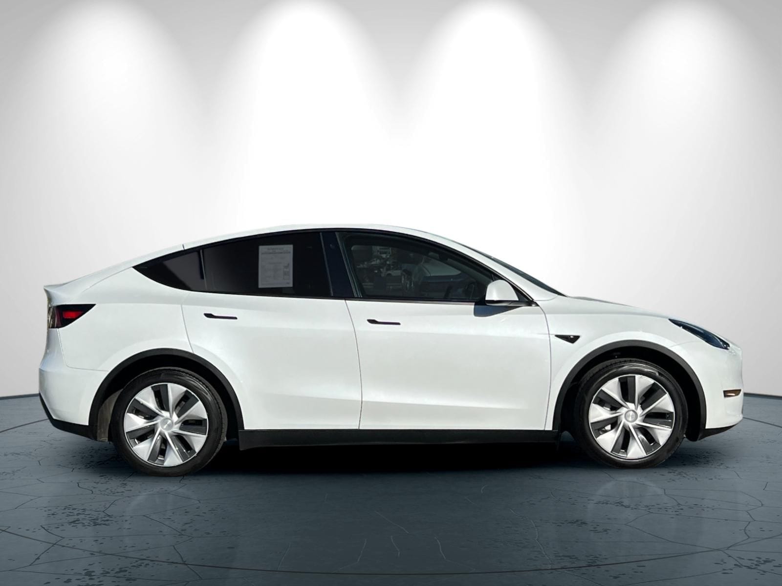 2023 Tesla Model Y Long Range photo 2