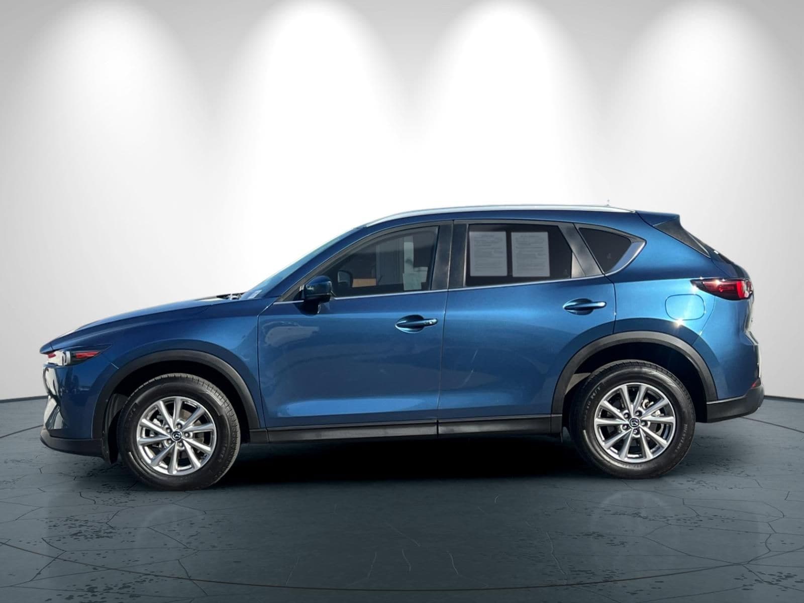 2023 Mazda CX-5 2.5 S Preferred Package photo 6