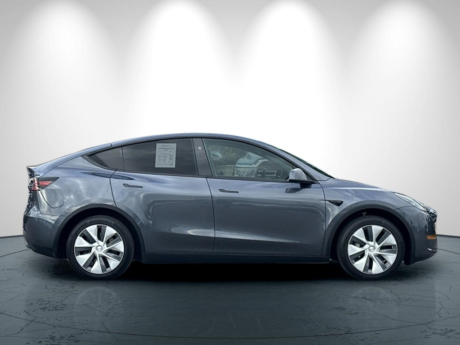 2023 Tesla Model Y Long Range photo 3