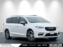 2026 Chrysler Pacifica PINNACLE Passenger Van