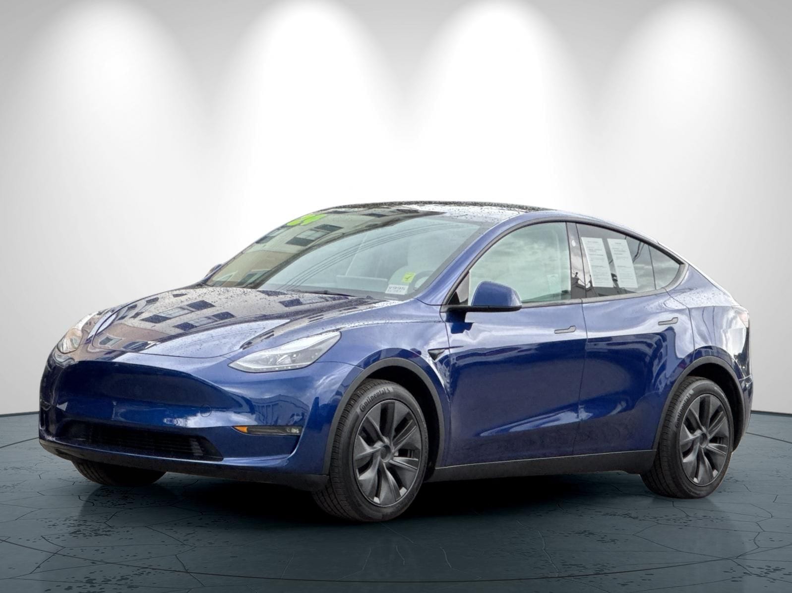 2024 Tesla Model Y Long Range photo 3