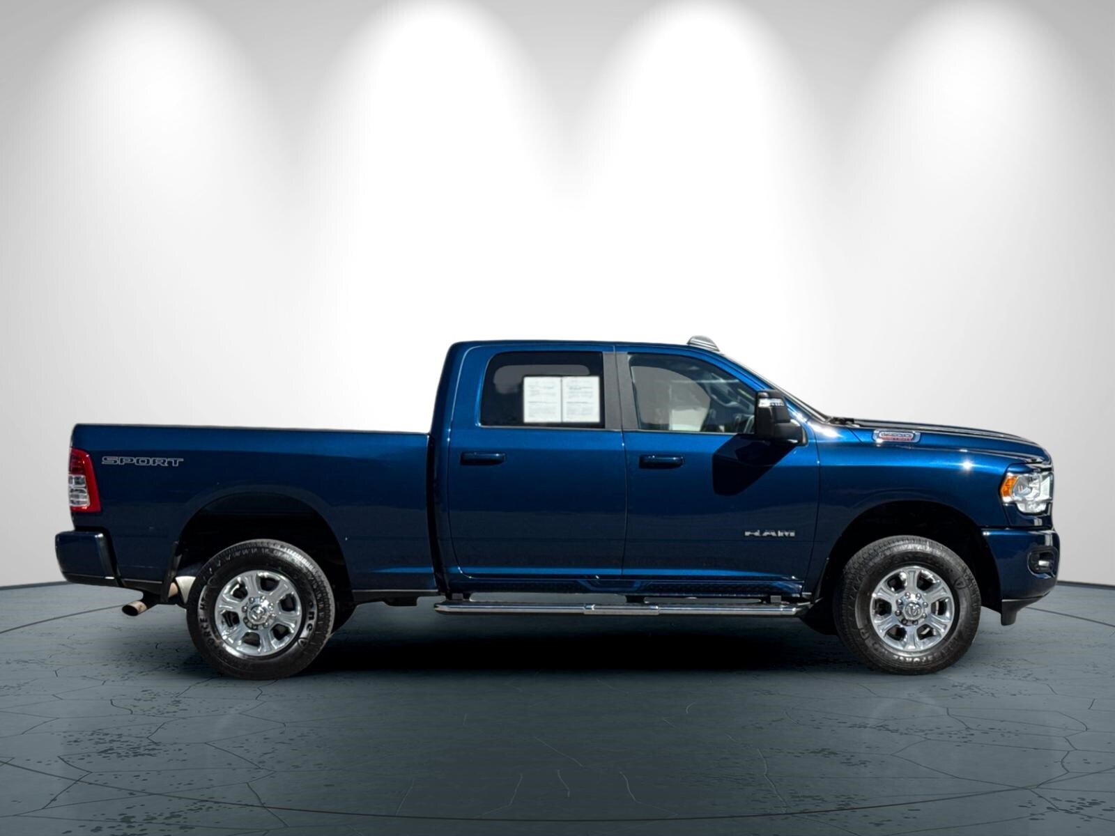 2024 Ram 2500 Big Horn photo 3