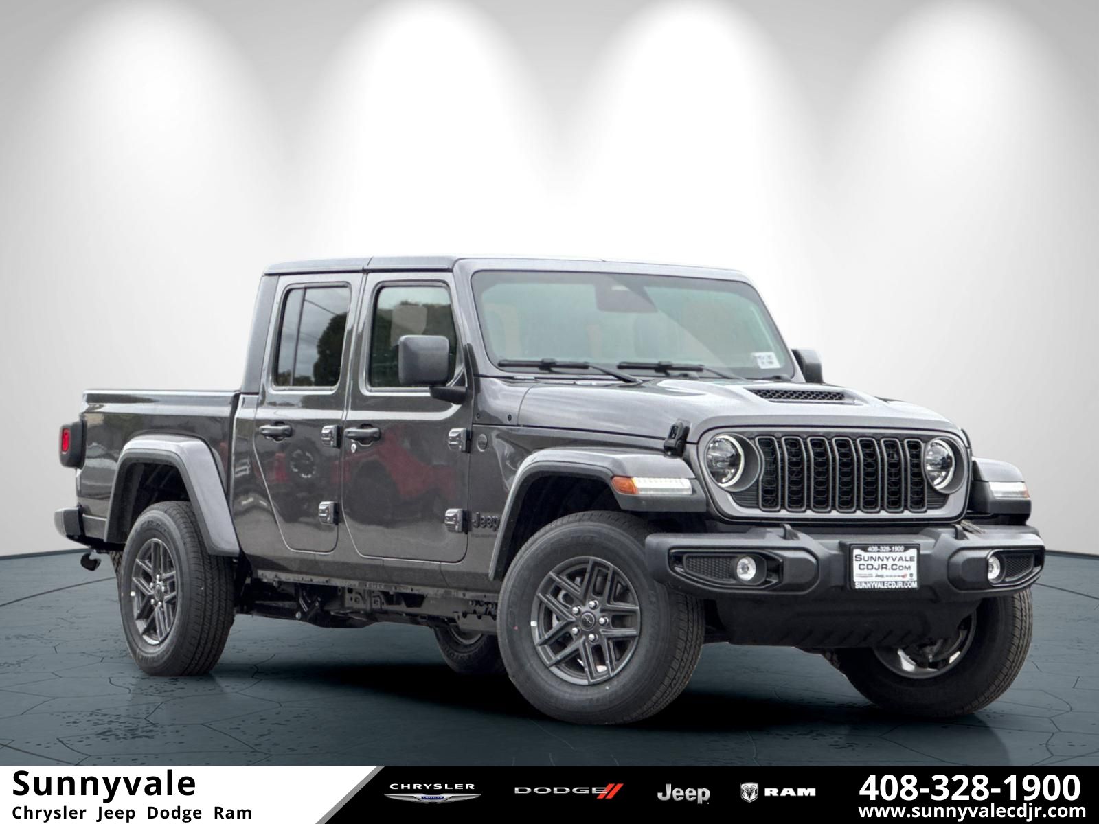 2026 Jeep Gladiator Sport S Auto's photo
