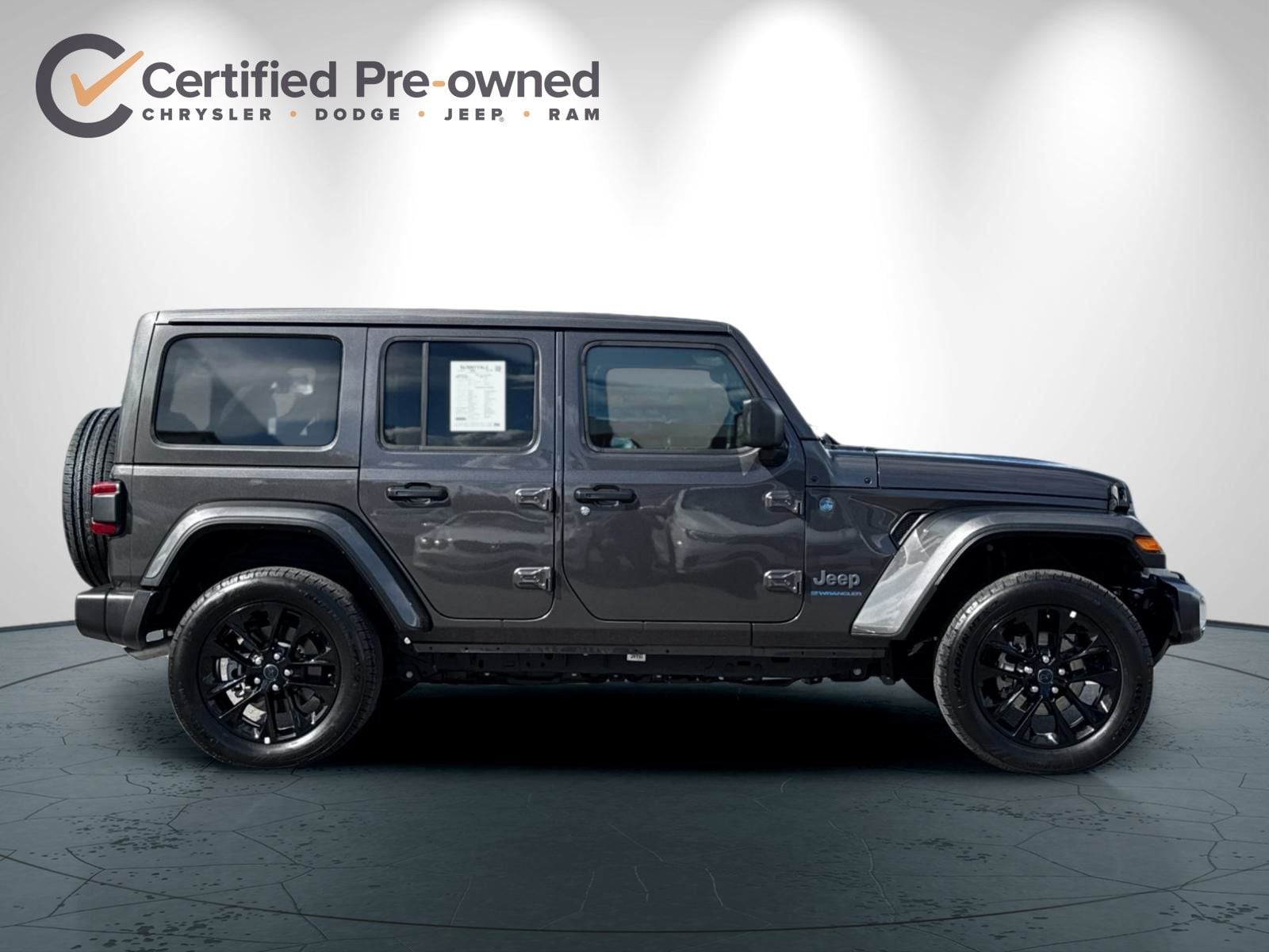 2025 Jeep Wrangler Sahara 4xe photo 2