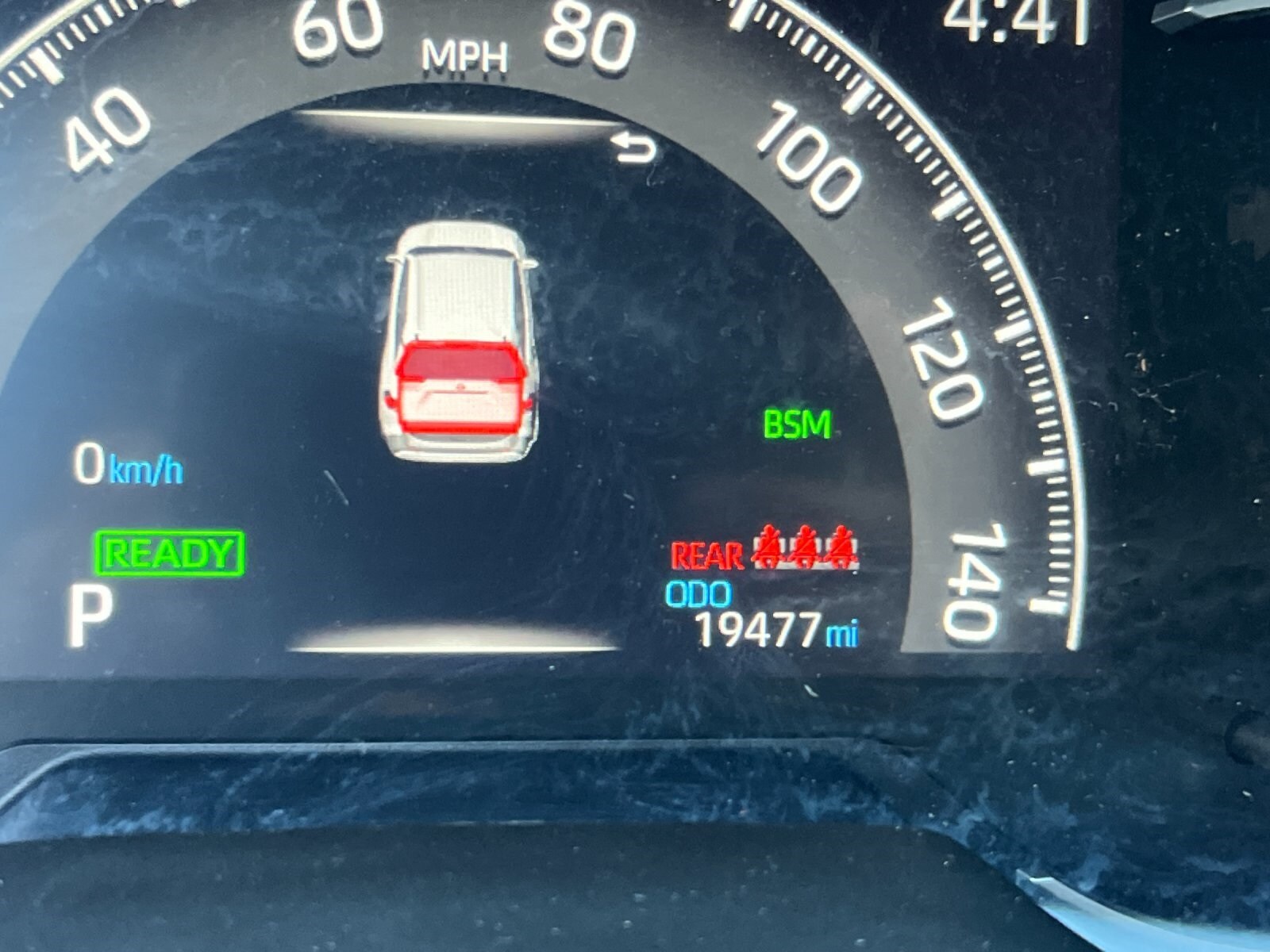 2023 Toyota RAV4 LE - Photo 26
