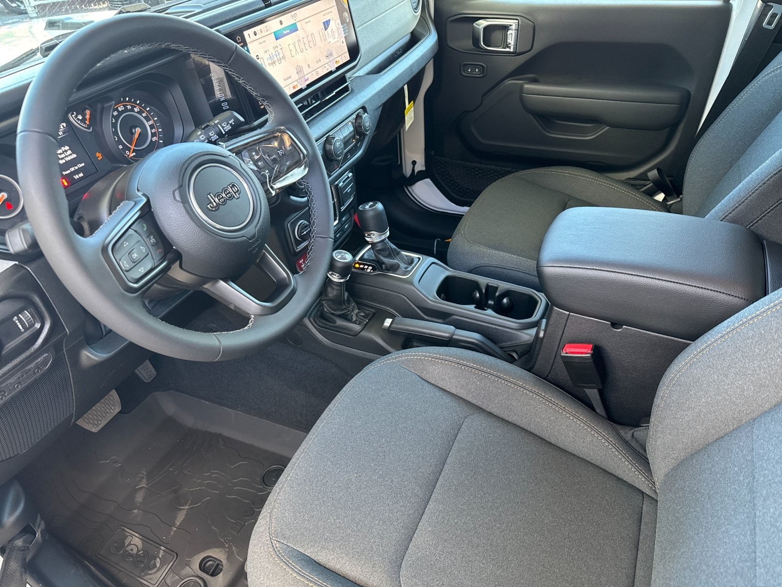 2026 Jeep Wrangler 4-Door Willys - Photo 10