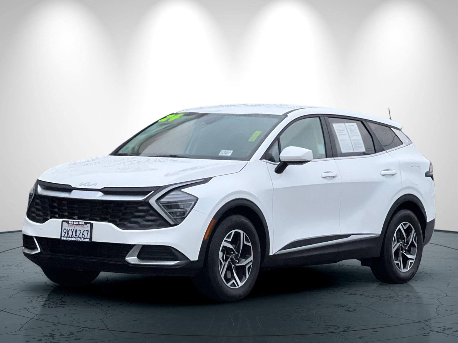 2024 Kia Sportage LX photo 3