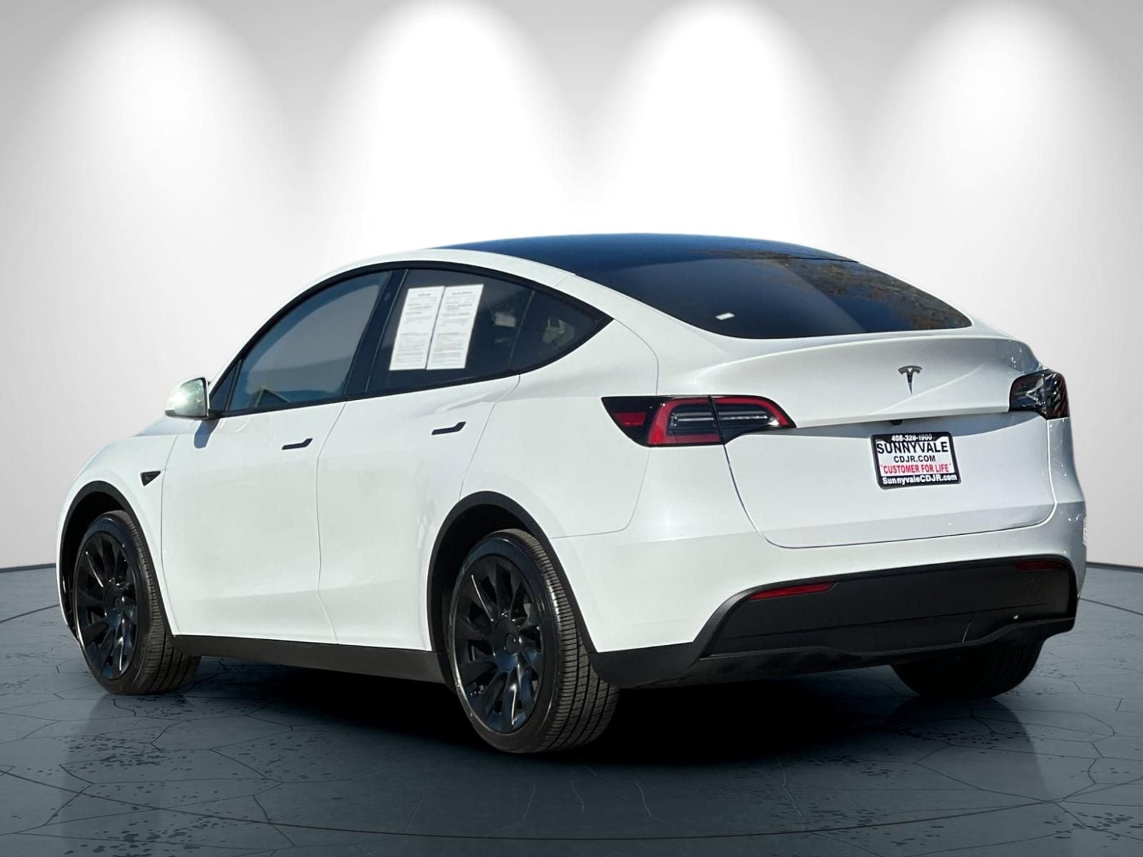 2023 Tesla Model Y Long Range photo 5