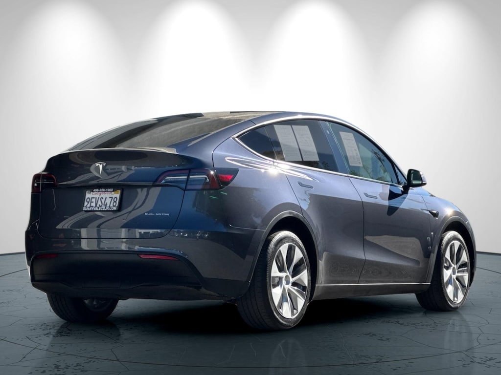 Used 2023 Tesla Model Y Long Range SUV