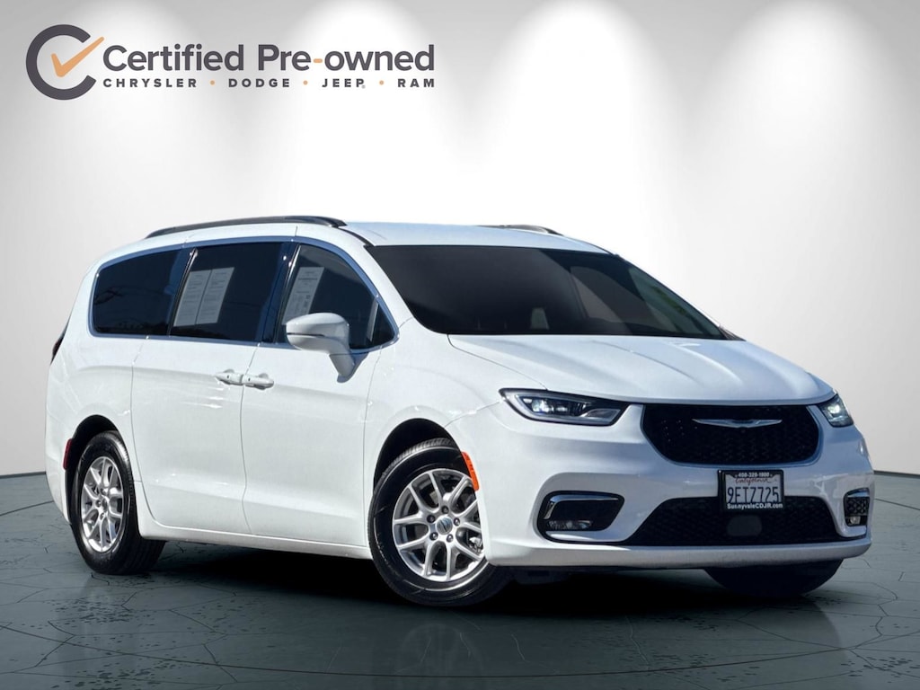 Used 2022 Chrysler Pacifica Touring L Minivan/Van
