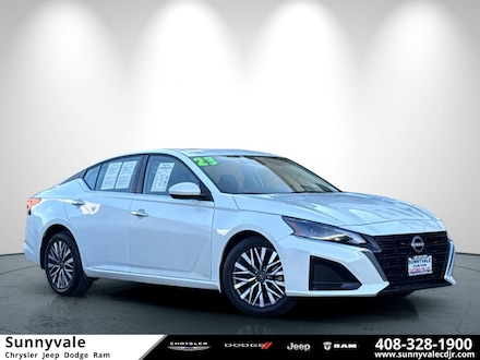 2023 Nissan Altima 2.5 SV Sedan