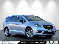 2026 Chrysler Pacifica LIMITED AWD Passenger Van