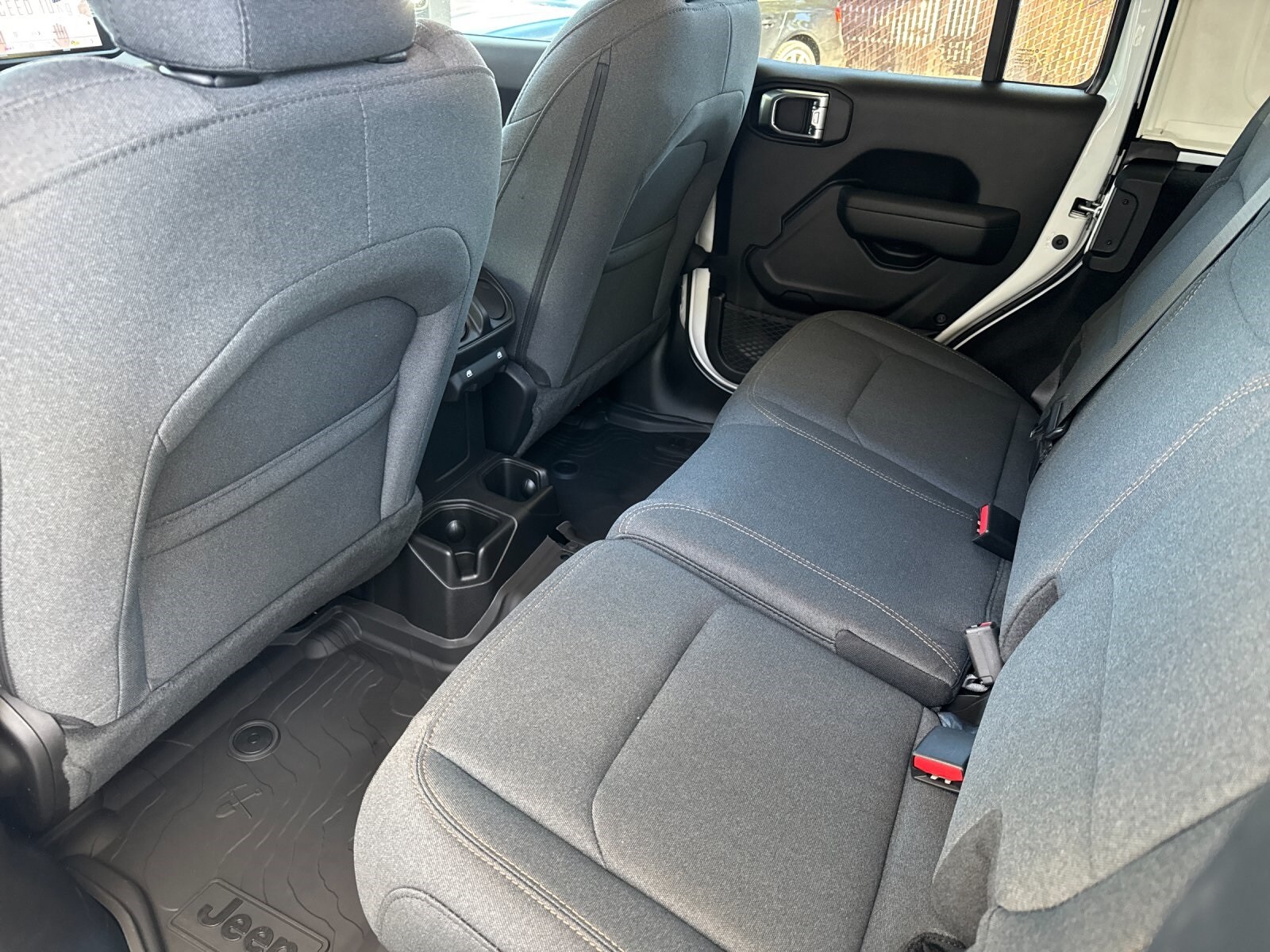 2026 Jeep Wrangler 4-Door Willys - Photo 12